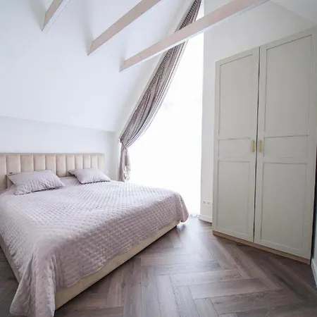 Apartment 6 Miegamu Vietu Soluna Ir Ieva Apartamentai Kunigiskese *